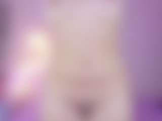 innocenthazel's Live Sex Cam Show