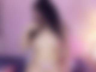 innocenthazel's Live Sex Cam Show