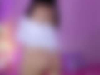 innocenthazel's Live Sex Cam Show