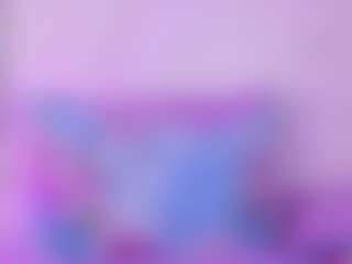 innocenthazel's Live Sex Cam Show