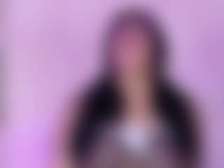 innocenthazel's Live Sex Cam Show