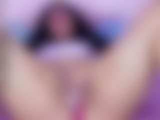 innocenthazel's Live Sex Cam Show
