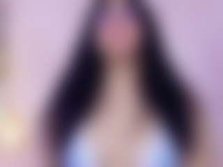 Live cam show with innocenthazel - Middle Aged on Camsoda