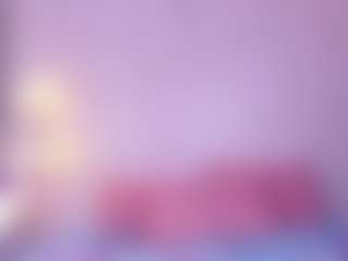 Live cam show with innocenthazel - Spy Granny on Camming Site
