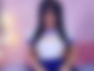 Live cam show with innocenthazel - Granny Squirt on Soda Cam