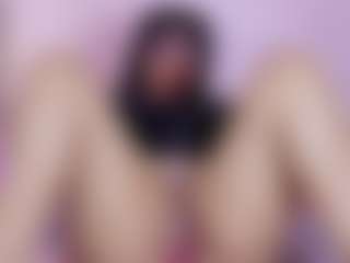 Live cam show with innocenthazel - Granny Dildo on https://playwithruby.com