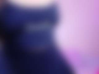 Live cam show with innocenthazel - College Mature on AdultVida.com