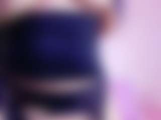 innocenthazel's Live Sex Cam Show