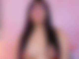 innocenthazel's Live Sex Cam Show