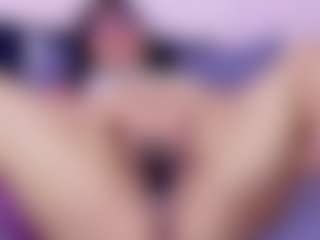 innocenthazel's Live Sex Cam Show