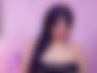 Live cam show with innocenthazel - Granny on Camsoda