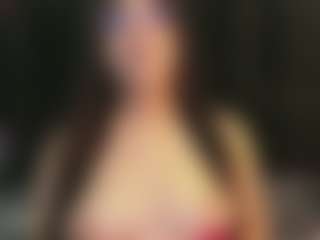 Live cam show with innocenthazel - Amateur on Mixed Magazine Live