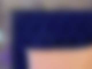 Live cam show with innocenthazel - Shaved Pussy Mature on livesuperchat.net