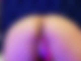 Live cam show with innocenthazel - BBW on TeamSkeetLive