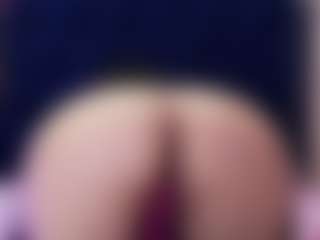 innocenthazel's Live Sex Cam Show