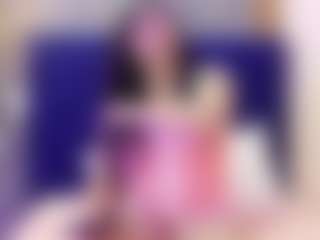 innocenthazel's Live Sex Cam Show
