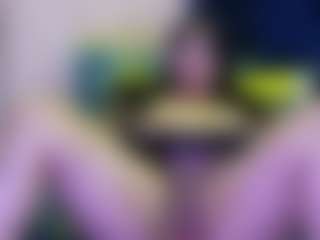 innocenthazel's Live Sex Cam Show