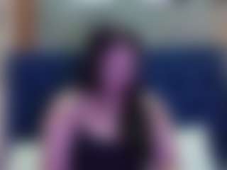 Live cam show with innocenthazel - Young Adult on https://playwithruby.com