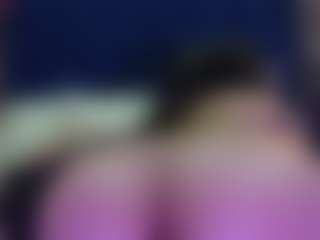 Live cam show with innocenthazel - Granny Squirt on Camsoda
