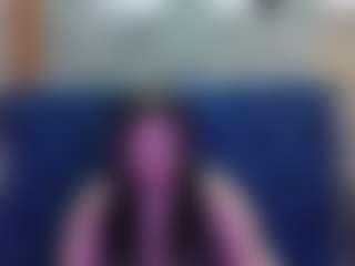 innocenthazel's Live Sex Cam Show
