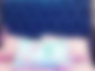 Live cam show with innocenthazel - Flashing on Pornisteam.com