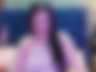 Live cam show with innocenthazel - Amateur Mature on Milf Play