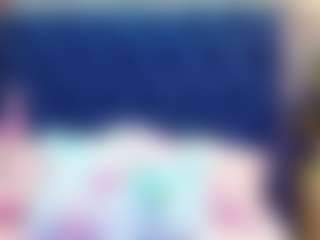 Live cam show with innocenthazel - Thick on Livezox