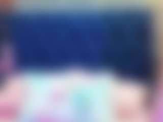 Live cam show with innocenthazel - Thick on SmokeAndPoke