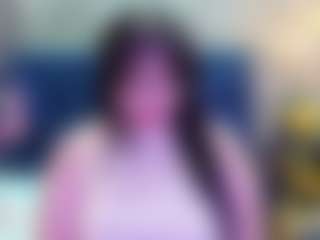 Live cam show with innocenthazel - Thick on intimatelivegirls.com