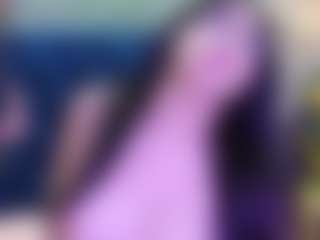 Live cam show with innocenthazel - Dirty Talk on Stripli.com