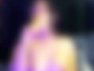 innocenthazel's Live Sex Cam Show
