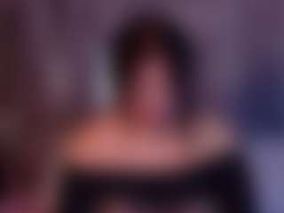 Live cam show with innocenthazel - Mature on Camsoda