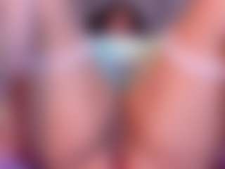 innocenthazel's Live Sex Cam Show