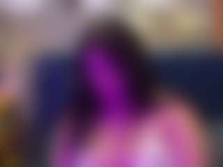 Live cam show with innocenthazel - Middle Aged on xblisslive.com