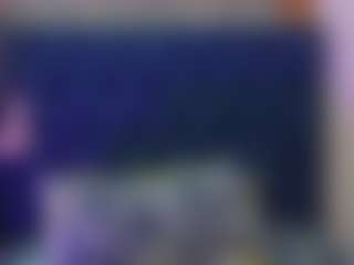 innocenthazel's Live Sex Cam Show
