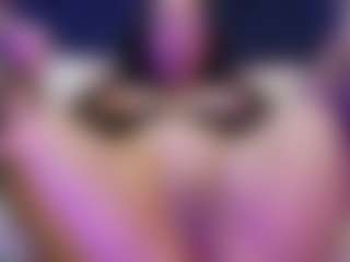 innocenthazel's Live Sex Cam Show