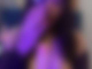 innocenthazel's Live Sex Cam Show