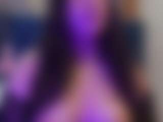 innocenthazel's Live Sex Cam Show