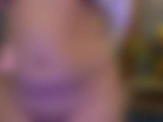 Live cam show with innocenthazel - College on Camsoda
