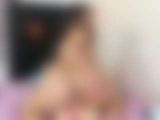 innocenthazel's Live Sex Cam Show