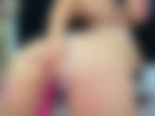 innocenthazel's Live Sex Cam Show