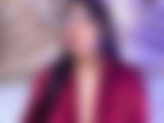 Live cam show with innocenthazel - Interactivetoy Granny on Mixed Magazine Live