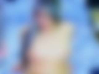 innocenthazel's Live Sex Cam Show