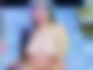 innocenthazel's Live Sex Cam Show