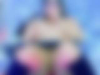 innocenthazel's Live Sex Cam Show