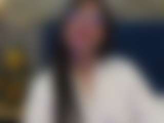 innocenthazel's Live Sex Cam Show