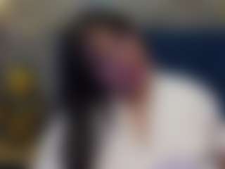 innocenthazel's Live Sex Cam Show