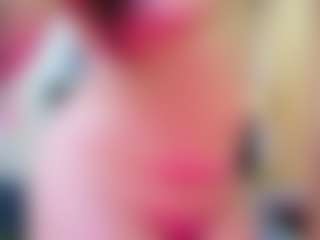 Live cam show with innocenthazel - BBW Teen (18+) on AdultVida.com