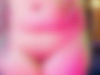 Live cam show with innocenthazel - Erotic Dance on AdultVida.com