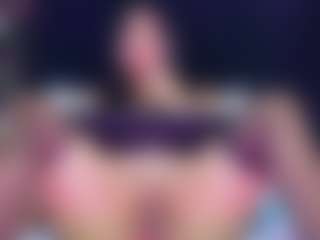 Live cam show with innocenthazel - Bedroom Mature on madthumbs